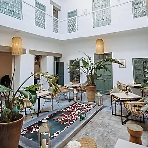 Riad Wenge